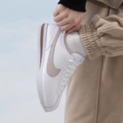 NIKE 耐克 休闲鞋女鞋2024春季新款厚底运动鞋跑步鞋DN1791-105