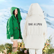 雪中飞 户外防水科技防护工装短款女羽绒服