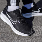 NIKE 耐克 官方舰店男鞋 2024春新款回游者13运动鞋舒适耐磨缓震透气跑步鞋 001/回游者13/新货热推 41