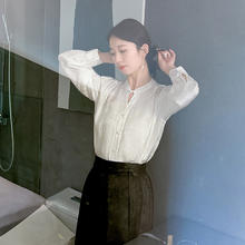新中式轻国风白色立领衬衫女缎面仿真丝提花盘扣配马面裙的上衣春