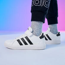 adidas 阿迪达斯 魔术贴板鞋