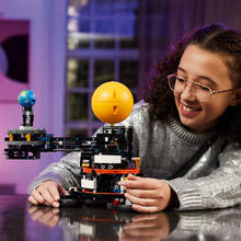 LEGO 乐高 积木42179地球轨道运转模型拼装儿童玩具礼物