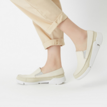 Clarks 其乐 Tri Step 三瓣行踪 女士一脚蹬三瓣底休闲鞋