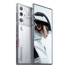 Nubia 努比亚 红魔 9 Pro+ 氘锋透明银翼 16+512GB