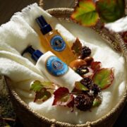 L'Occitane 欧舒丹  乳木果润肤套装（护手霜150ml+身体乳250ml）