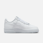 NIKE 耐克 AF1 07 SE 低帮休闲板鞋 FB8251
