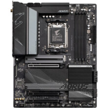 技嘉（GIGABYTE）小雕WIFI X670 AORUS ELITE AX WIFI6主板DDR5 支持AMD CPU AM5 7950X3D/7900X3D/7800X3D