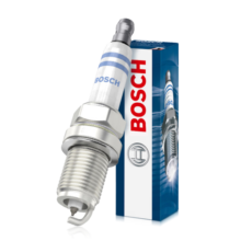 博世（BOSCH）双铂金火花塞火嘴5576四支装适配大众迈腾途观奥迪A4L/A6L/Q5等