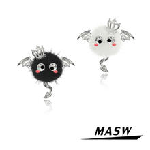 Masw 麻秀 原创设计狂欢派对可爱毛绒小幽灵耳钉甜美小恶魔秋冬耳饰