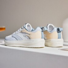 安踏 经典复刻百搭小白鞋