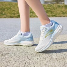 ANTA 安踏 临风 女子运动跑鞋 922325585