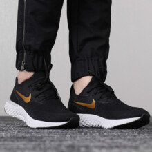 耐克（NIKE）新款女鞋春季运动鞋轻便低帮减震休闲舒适透气跑步鞋AQ0070-102 AQ0070-013黑色舒适 36.5