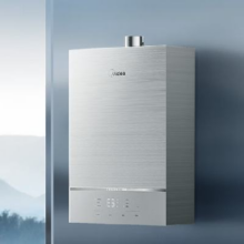PLUS会员：Midea 美的 燃气热水器 天然气 16L 水伺服Magic Pro 下置风机