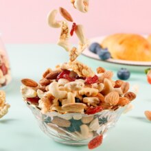 plus会员:华味亨 每日坚果 750g/盒 30袋  3+3混合坚果*2件