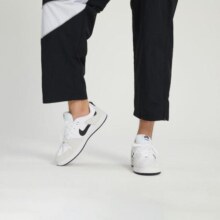 NIKE 耐克 Sb Alleyoop 男子运动板鞋 CJ0882-100 白色 40