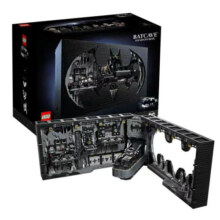 乐高（LEGO）积木玩具 超级英雄漫威系列 76252 蝙蝠洞 18岁+ 生日礼物