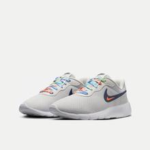 NIKE 耐克 TANJUN EASYON SE (GS) FZ0906-001 35.5码