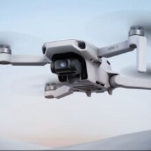 大疆DJI Mini 4K 无人机 +128G 内存卡