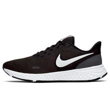 NIKE 耐克 Revolution 5 女子跑鞋 BQ3207-002 黑白 36