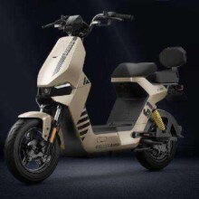 plus会员:小牛电动【新品到店自提】F100 Play 新国标电动自行车  铅酸两轮电动车 门店选色