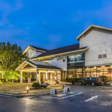 住进苏州繁华地带，景区步行可达！苏州南园宾馆 多房型1-2晚套餐（含双早+可选下午茶+汉服体验等）