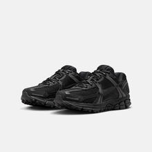 NIKE 耐克 男鞋黑色缓震运动跑步鞋BV1358-003