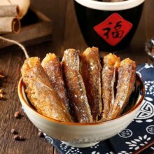 plus会员：华味亨 肉类零食任选