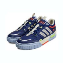 adidas 阿迪达斯  休闲鞋