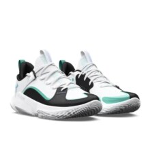 PLUS会员：安德玛（UNDERARMOUR）春夏Flow FUTR X 3男女情侣运动篮球鞋3026834