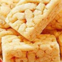 PLUS会员:良品铺子 鲜蛋酥沙琪玛 500g x1箱