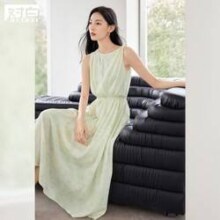 DUIBAI 对白 2024夏装朦胧晕染碎花肌理感扭结肩带女式中长无袖连衣裙