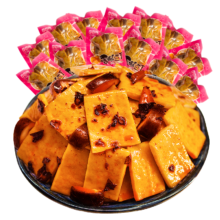 PLUS会员、需首购：香香嘴 麻辣香菇豆干零食 500g