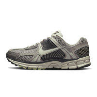 NIKE 耐克 女鞋ZOOM VOMERO 5运动鞋跑步鞋法雅官方FB8825-001