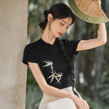 9日10点：WESTLINK 西遇 女士新中式国风刺绣短袖 D0640315B00