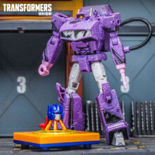 新品发售、PLUS会员：Hasbro 孩之宝 变形金刚 40周年限定复古漫画震荡波G0176