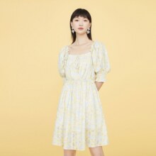 需首单礼金：VERO MODA 法式方领碎花褶皱连衣裙女 322261003B07