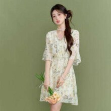 需首单礼金：美丽衣橱 雪纺碎花V领a字连衣裙女 CAN0535XI