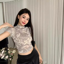 WEIMIYA 薇靡雅 辣妹晕染短款上衣2024夏季新款女装设计感气质修身半高领短袖T恤 杏色