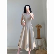 HUAAPPUW 画朴 简约小飞袖修身连衣裙女装2024夏季褶皱收腰圆领A字裙潮