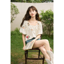 小个子韩系刺绣花朵泡泡袖衬衫女方领上衣