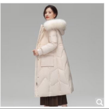 需首购，plus会员：YAYA 鸭鸭 羽绒服女长款狐狸毛领