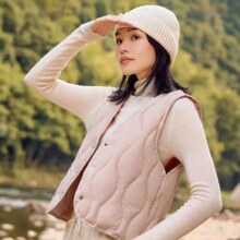 京东plus：雅鹿 轻薄羽绒马甲女米色 S+凑单