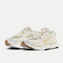 耐克（NIKE）ZOOM VOMERO 5 女子运动鞋 FV3638-171 36.5