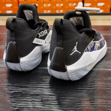 耐克（NIKE）AIR JORDAN JUMPMAN实战缓震运动鞋轻便休闲鞋 AQ0394-500 43
