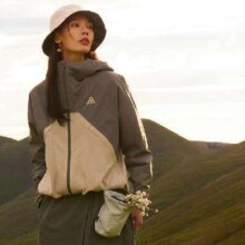 双十一预售：安踏 水壳冲锋衣硬壳外套女防风防水上衣