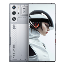 努比亚（nubia）红魔9 Pro+全面屏下游戏手机 16GB+512GB氘锋透明银翼 骁龙8Gen3 165W快充 5500mAh 5G电竞