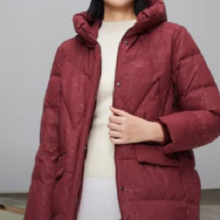 plus会员：波司登 秋冬季羽绒服女连帽中长款宽松老人保暖百搭外套B30145122B