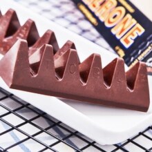 亿滋Toblerone三角巧克力100g*4黑巧牛奶巧克力休闲零食点心进口51.9元