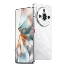 双11狂欢、plus会员:努比亚 Z60S Pro 16GB+512GB白月光  后置三摄120Hz直屏长续航