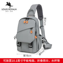LOUIS ROYALN 路易贵族 男士防水挎包 03